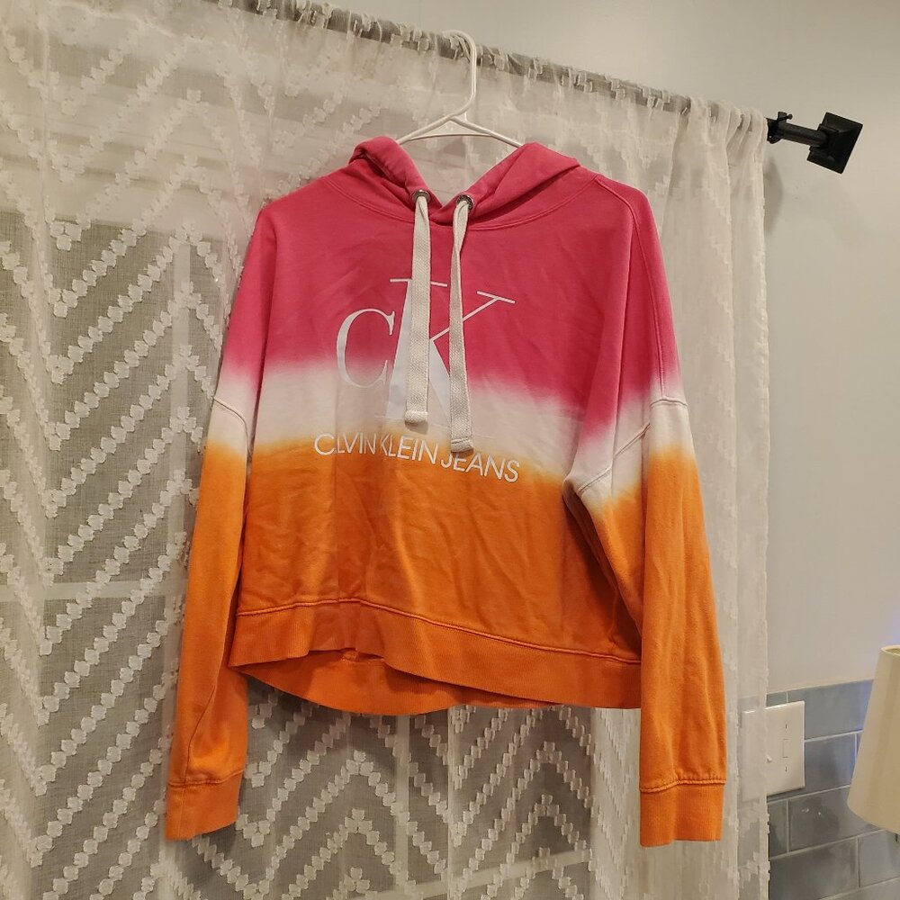 Calvin Kline cropped sweater